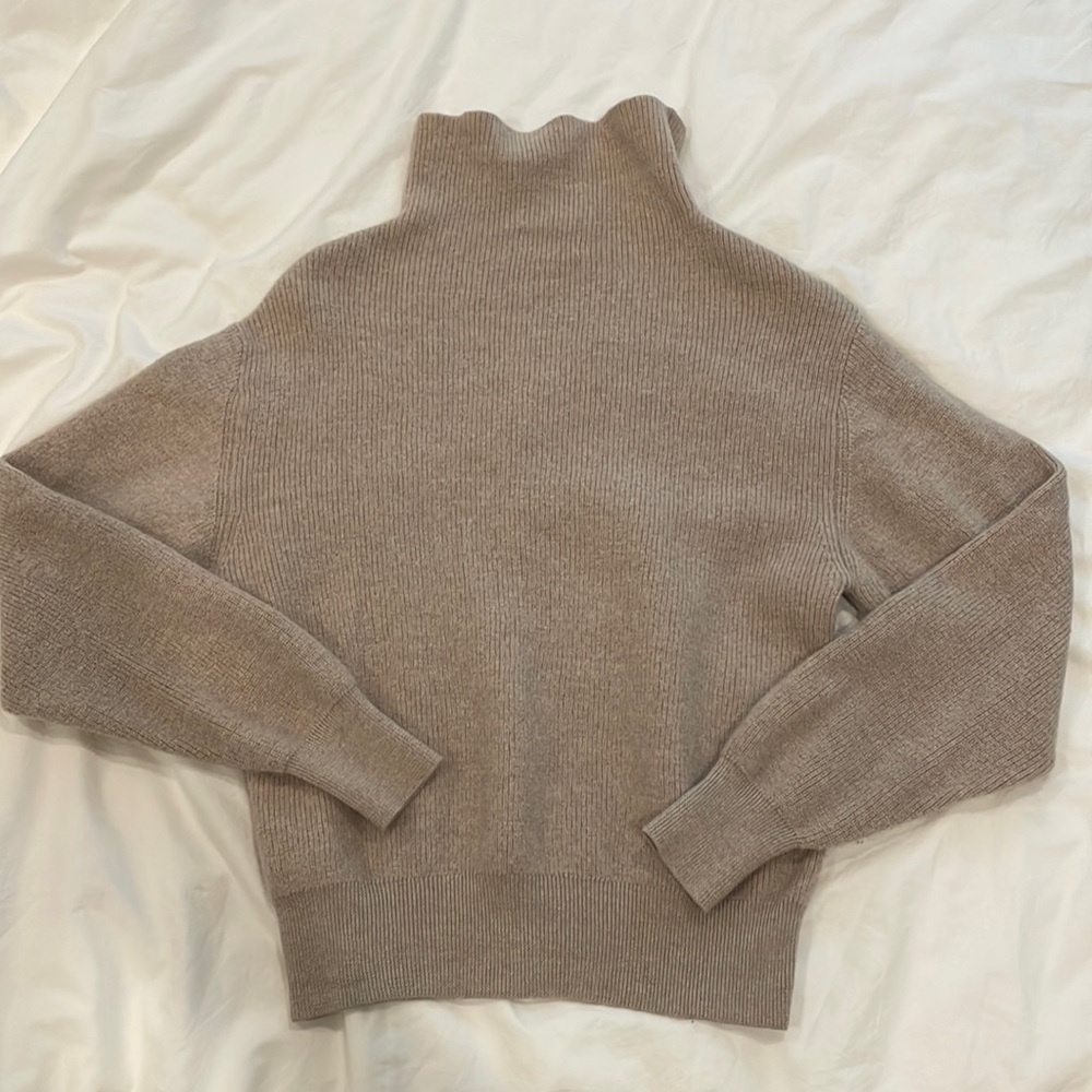 Aritzia Wilfred Turtleneck Sweater